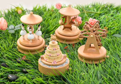 Innovative Rotating Wooden Music Box - Charming Table Decoration