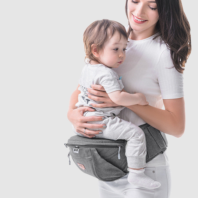 mother hold her baby in the Waist Stool Baby Light 